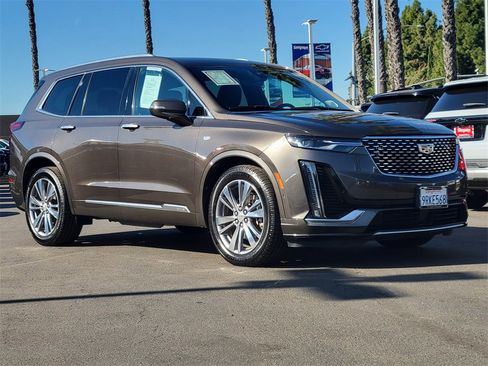 Used 2020 Cadillac XT6 Premium Luxury image 33