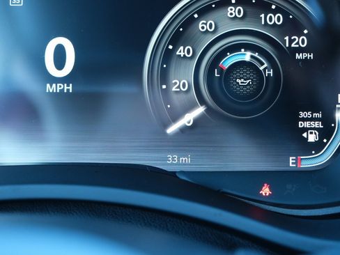 Used 2025 RAM 3500 Limited image 4