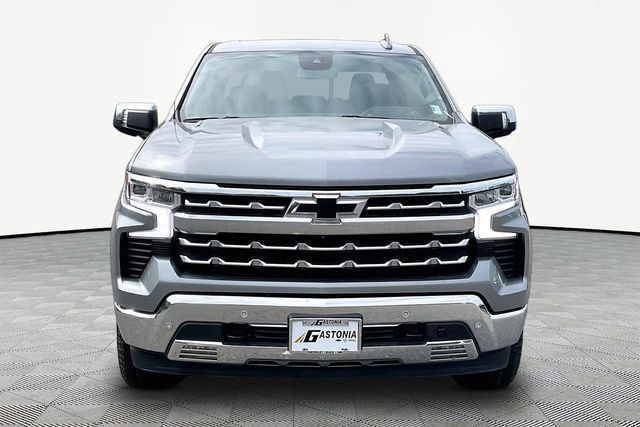 Used 2023 Chevrolet Silverado 1500 LTZ AWD/4WD image 2