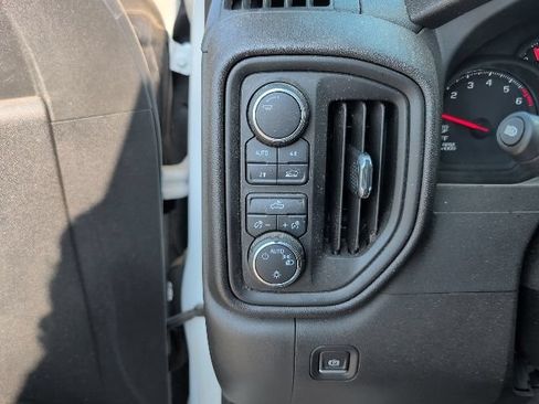 Used 2022 Chevrolet Silverado 1500 Custom AWD/4WD image 15