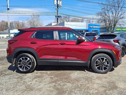 Used 2024 Chevrolet TrailBlazer LT w/ Driver Confidence Package image 7