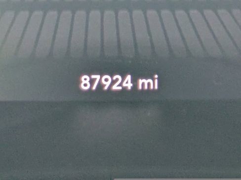 Used 2015 Dodge Challenger R/T Scat Pack w/ Leather Interior Group image 18