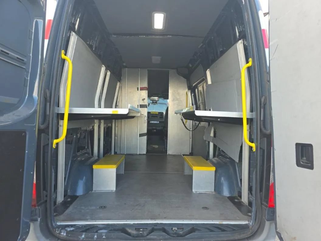 Used 2019 Mercedes-Benz Sprinter 144 image 10