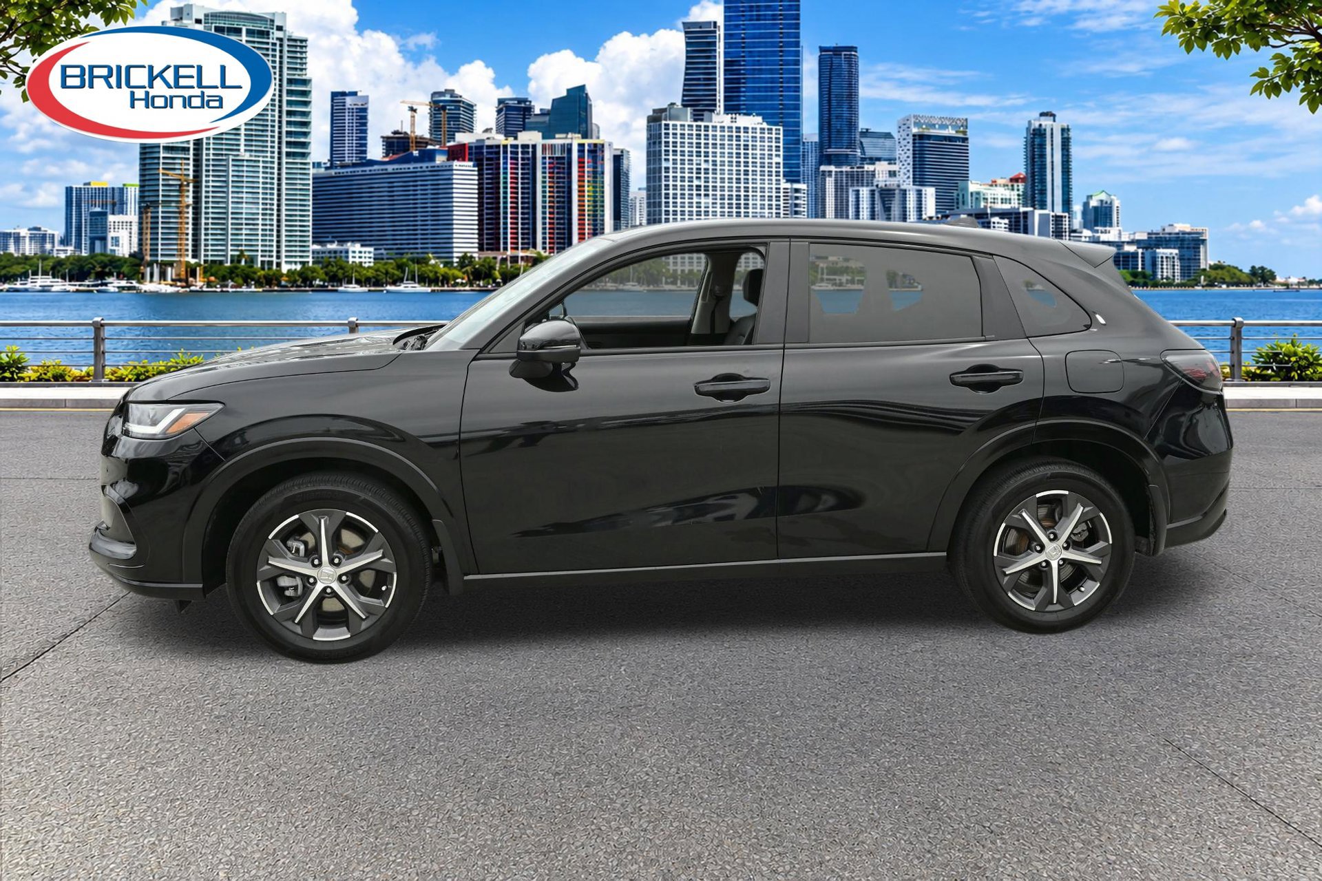 Certified 2024 Honda HR-V EX-L image 3