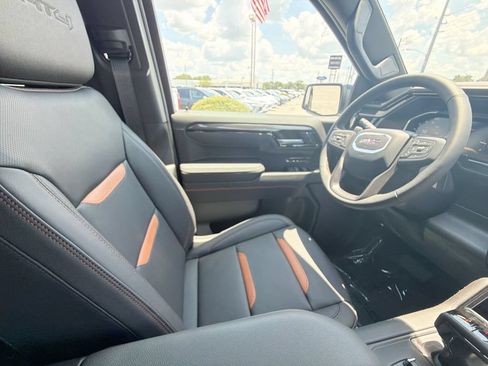 New 2026 GMC Sierra 1500 AT4 w/ AT4 Premium Package AWD/4WD image 18