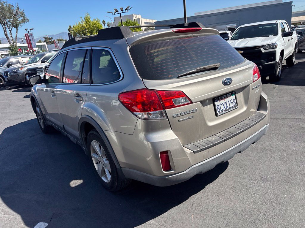 Used 2014 Subaru Outback 2.5i w/ Popular Package #2 AWD/4WD image 6