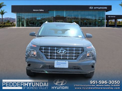 Used 2026 Hyundai Venue SEL FWD image 4