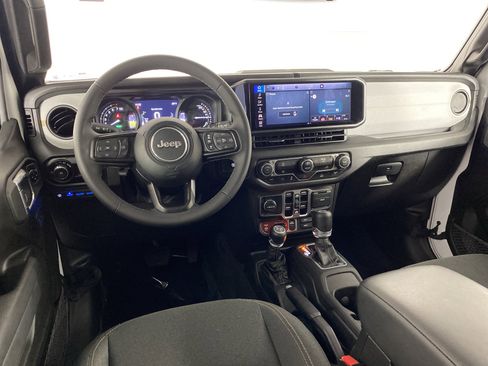 Used 2025 Jeep Wrangler Unlimited Sport S 4xe AWD/4WD image 18