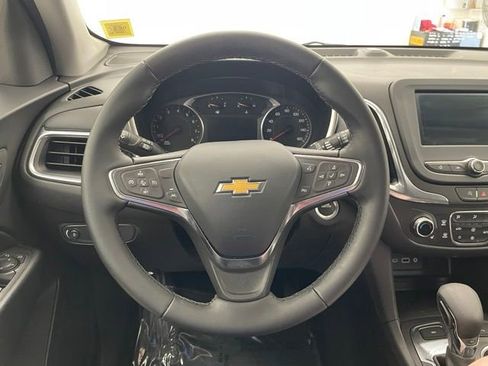Used 2023 Chevrolet Equinox LT AWD/4WD image 10