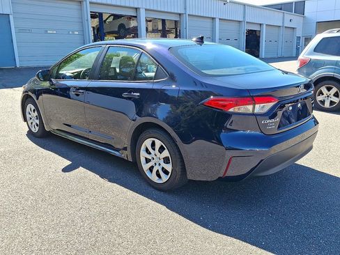 Used 2023 Toyota Corolla LE image 7