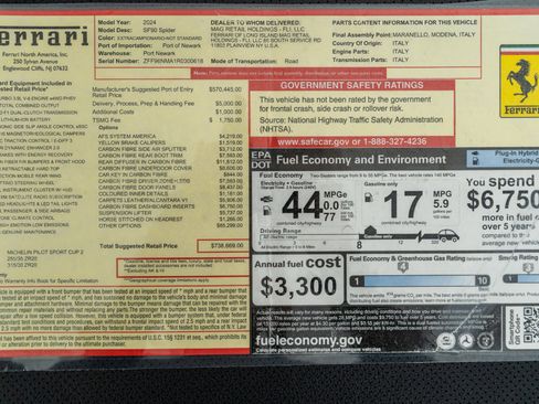 Used 2024 Ferrari SF90 Spider image 24