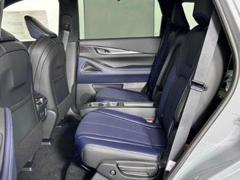 Certified 2026 INFINITI QX60 Sport w/ Dark Cargo Package AWD/4WD image 20