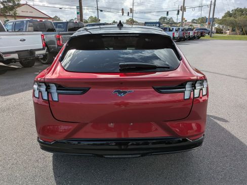 Used 2021 Ford Mustang Mach-E Premium image 4