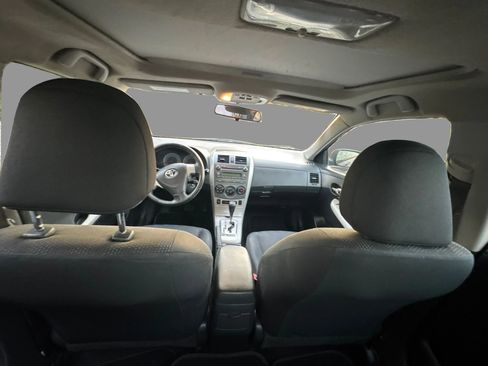 Used 2010 Toyota Corolla S image 22