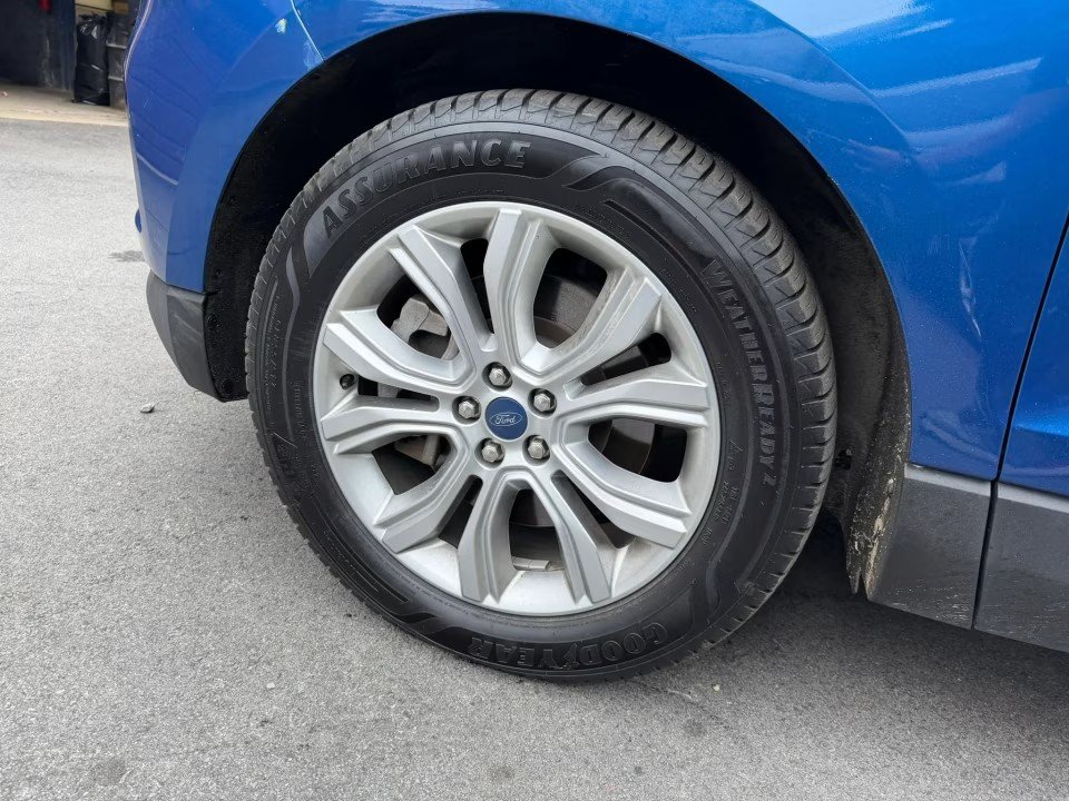 Used 2021 Ford Edge Titanium w/ Cargo Accessory Package AWD/4WD image 8