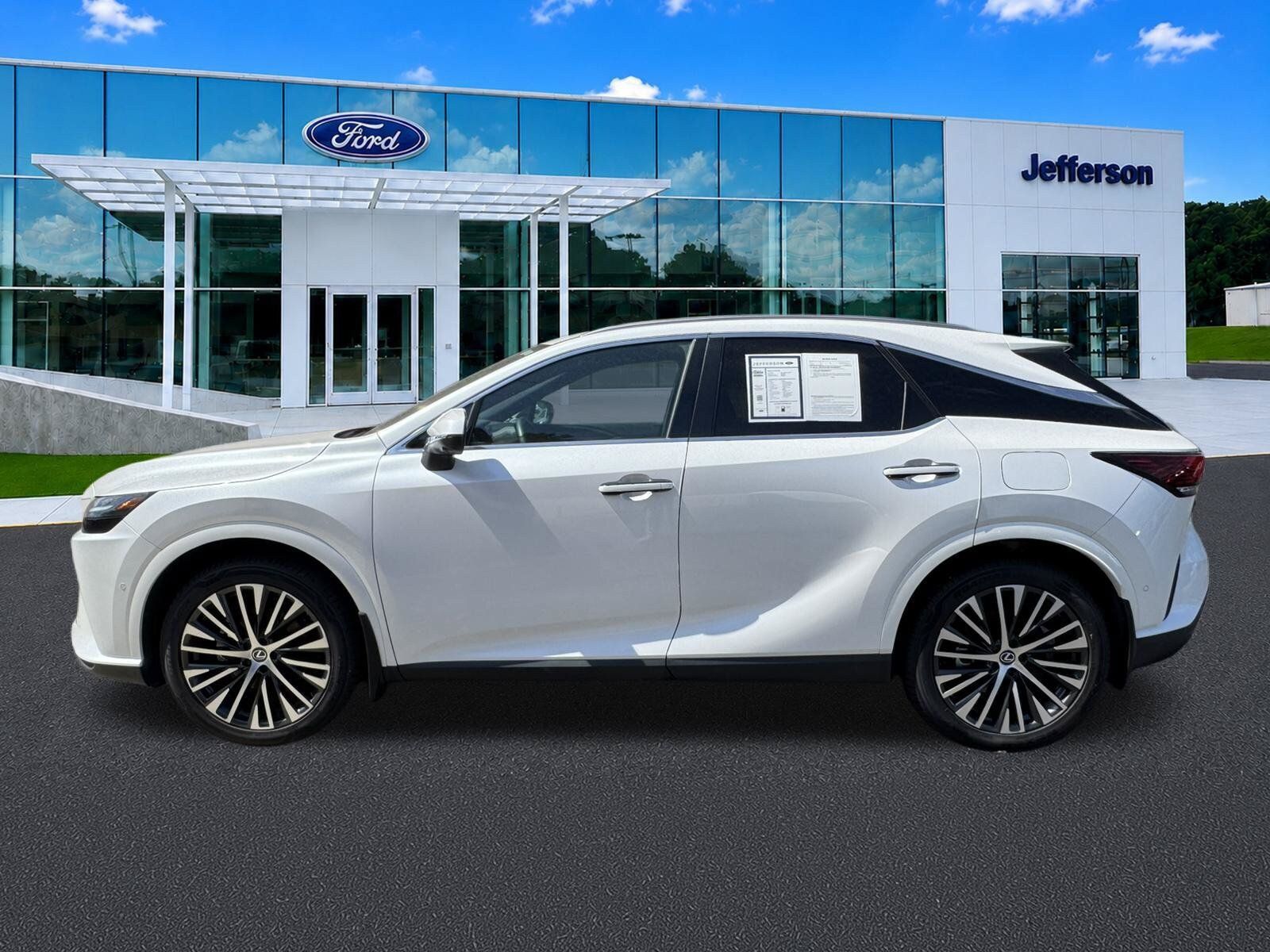 Used 2024 Lexus RX 350 Premium Plus w/ Convenience Package FWD image 4