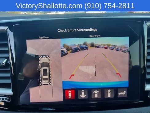 New 2026 Chrysler Pacifica Select image 4