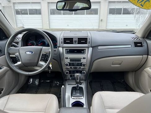 Used 2011 Ford Fusion SEL w/ 302A Rapid Spec Order Code image 11