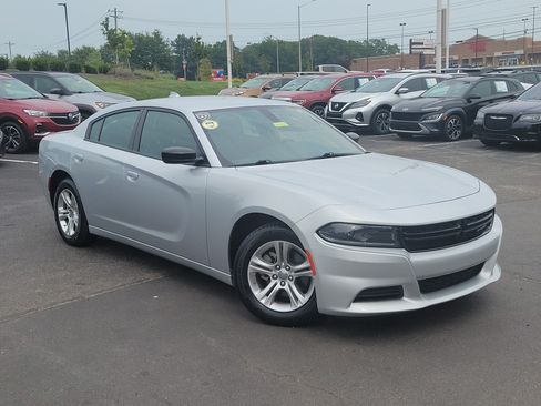 Used 2023 Dodge Charger SXT w/ Cold Weather Package RWD image 30
