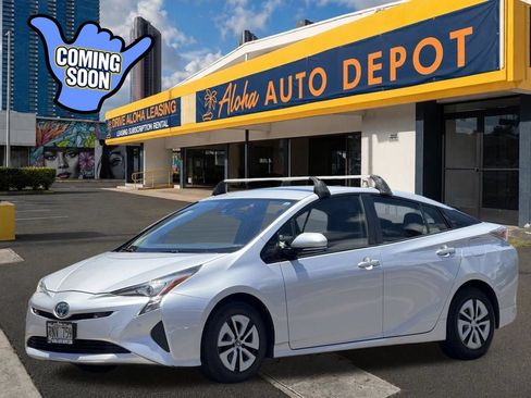 Used 2018 Toyota Prius Four FWD image 1
