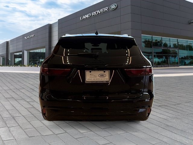 New 2026 Jaguar F-PACE R-Dynamic S AWD/4WD image 4