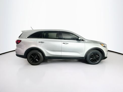 Used 2020 Kia Sorento L FWD image 10