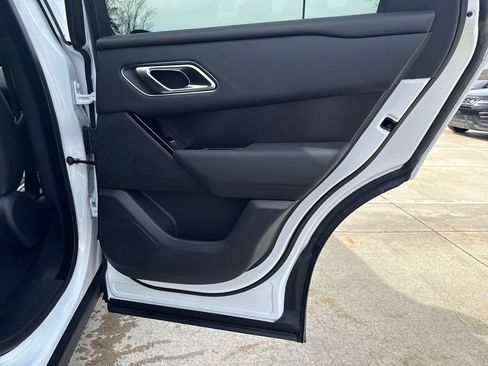 New 2026 Land Rover Range Rover Velar Dynamic SE image 17