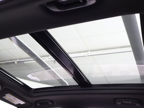 Used 2020 Cadillac XT4 Premium Luxury w/ Cold Weather Package image 25