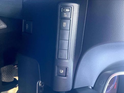 Used 2026 Toyota Corolla XLE FWD image 33