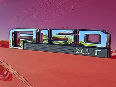 Used 2015 Ford F150 XLT w/ Equipment Group 301A Mid RWD image 9