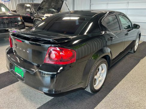 Used 2014 Dodge Avenger SXT w/ Blacktop Package FWD image 3