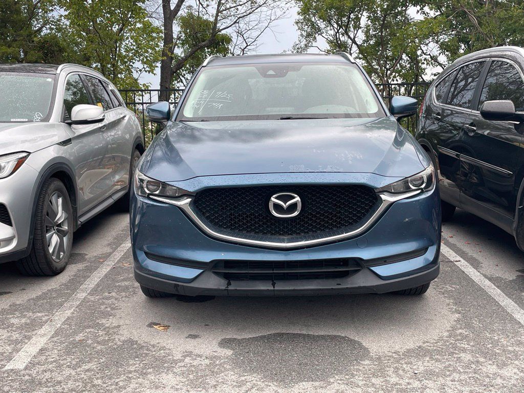 Used 2017 MAZDA CX-5 Touring w/ Preferred Equipment Package AWD/4WD image 2