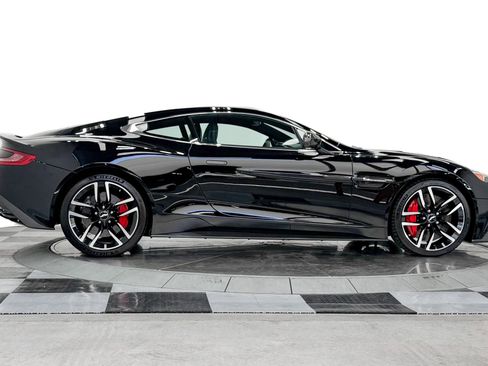 Used 2016 Aston Martin Vanquish Coupe RWD image 34