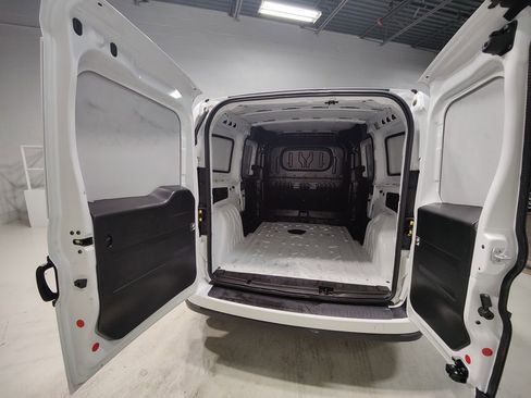 Used 2022 RAM ProMaster City Tradesman image 8