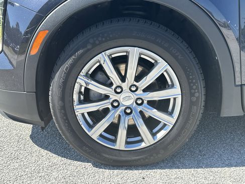 Used 2023 Cadillac XT4 Premium Luxury image 11