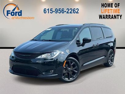 Used 2020 Chrysler Pacifica Touring-L w/ S Appearance Package