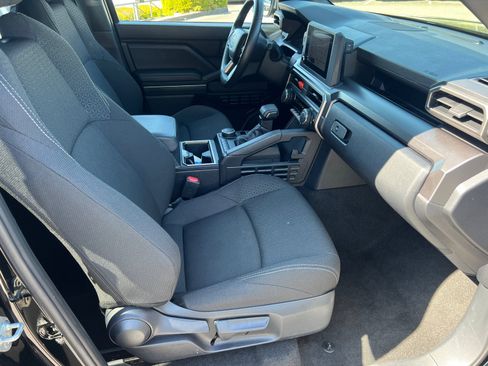 Used 2025 Toyota 4Runner SR5 RWD image 13
