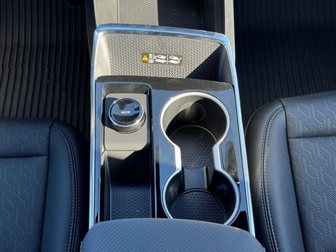 New 2026 Chevrolet Equinox LT w/ Convenience Package II image 8