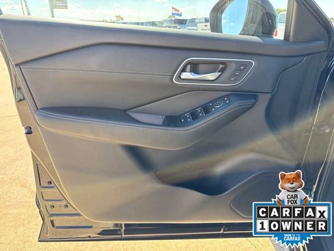 Used 2026 Nissan Rogue Platinum w/ Platinum Premium Package AWD/4WD image 6