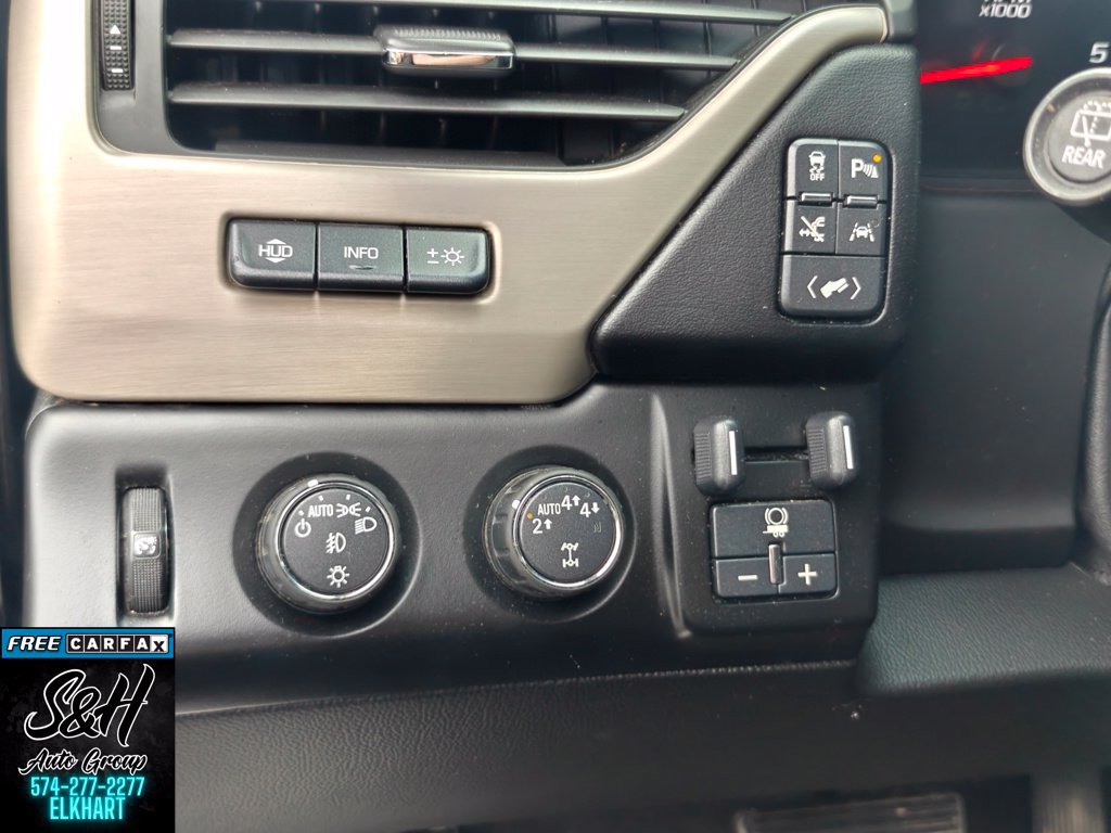 Used 2017 GMC Yukon Denali w/ Open Road Package AWD/4WD image 12