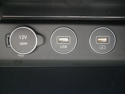 Used 2022 Genesis G70 3.3T image 20