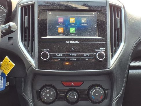 Used 2017 Subaru Impreza 2.0i image 6