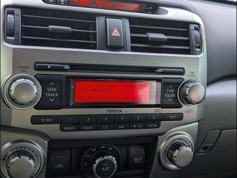 Used 2011 Toyota 4Runner Limited image 8