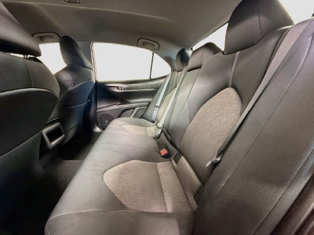 Used 2021 Toyota Camry LE FWD image 23