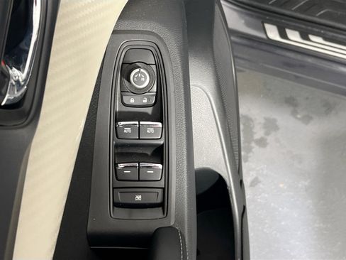 Used 2022 Subaru Ascent Premium w/ Convenience Package image 17