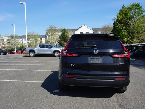 Used 2023 Honda CR-V EX image 5