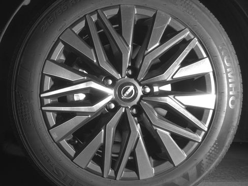 Used 2025 Nissan Altima 2.5 SV image 12