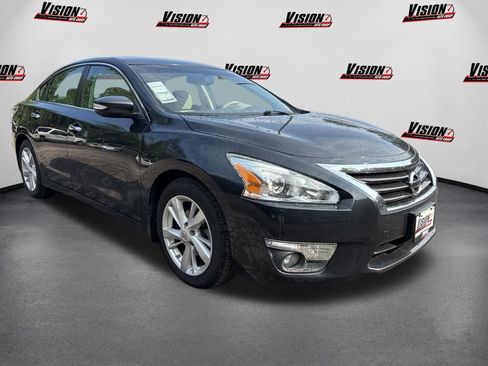 Used 2015 Nissan Altima 2.5 SV w/ Convenience Package FWD image 3