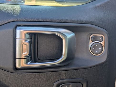 Used 2023 Jeep Wrangler Unlimited Rubicon w/ Cold Weather Group image 13