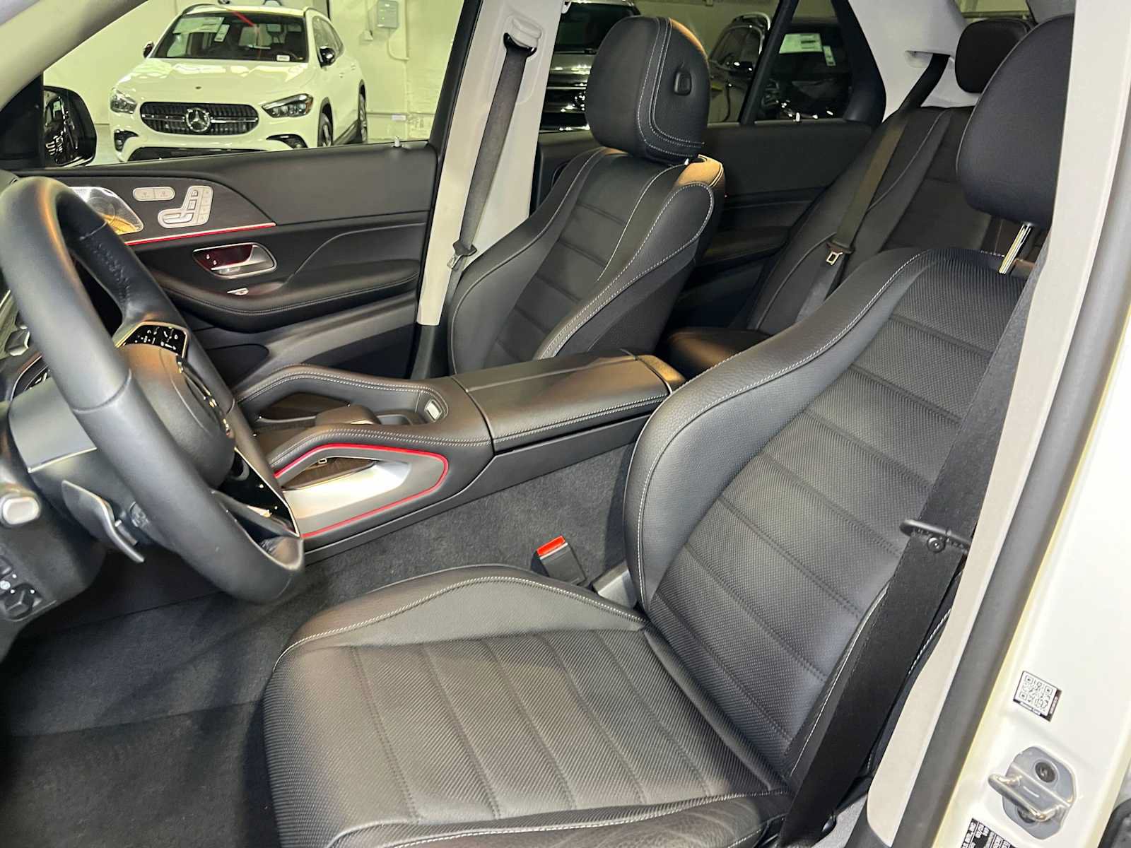 Used 2026 Mercedes-Benz GLE 450e 4MATIC image 25